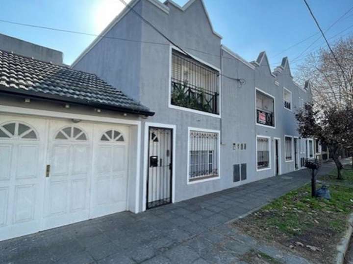 Departamento en venta en Conscripto Bernardi, Buenos Aires