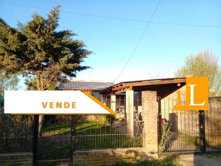 Casa en venta en Calle 13, Brandsen