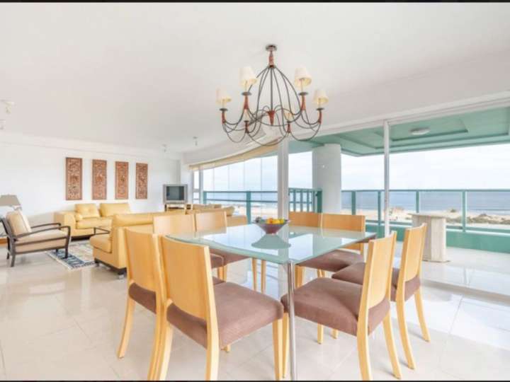 Apartamento en venta en Punta Del Este