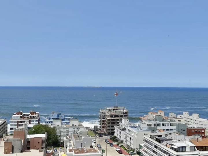 Apartamento en venta en Punta Del Este