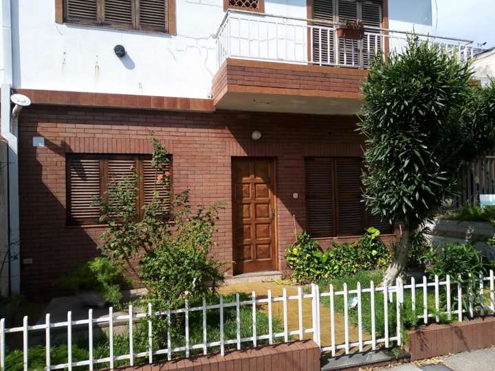 Departamento en alquiler en Ombú, 944, Villa Luzuriaga