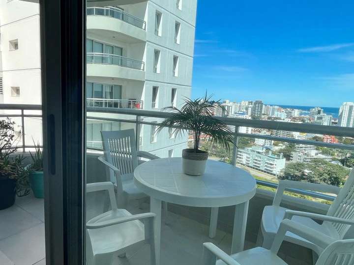 Apartamento en venta en Avenida Franklin Delano Roosevelt, Punta Del Este
