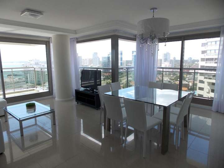 Apartamento en venta en Bulevar General José Gervasio Artigas, Punta Del Este