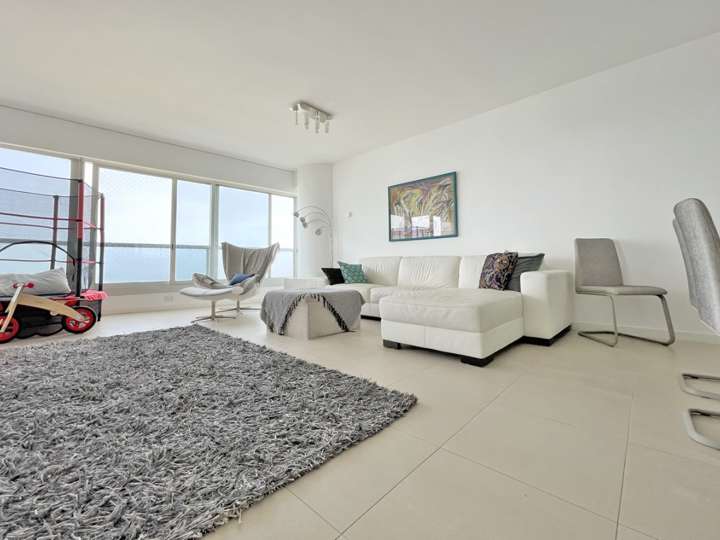 Apartamento en venta en Punta Del Este