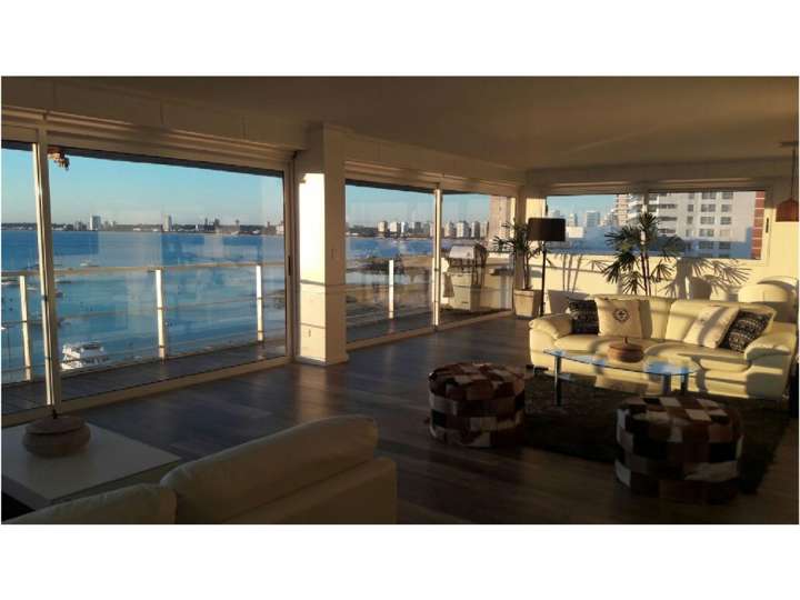 Apartamento en venta en Punta Del Este