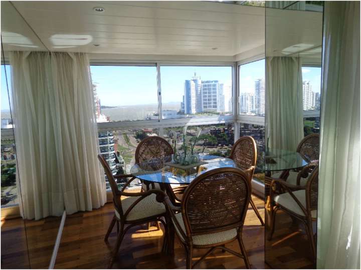 Apartamento en venta en Punta Del Este