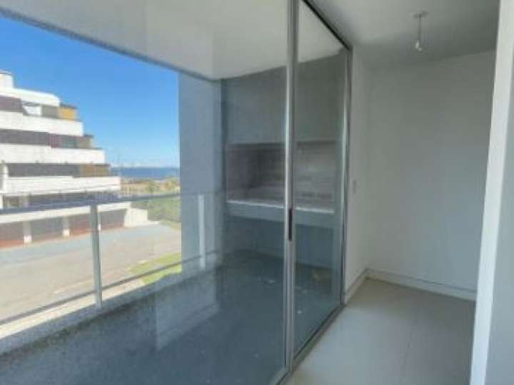 Apartamento en venta en Pinares, Maldonado