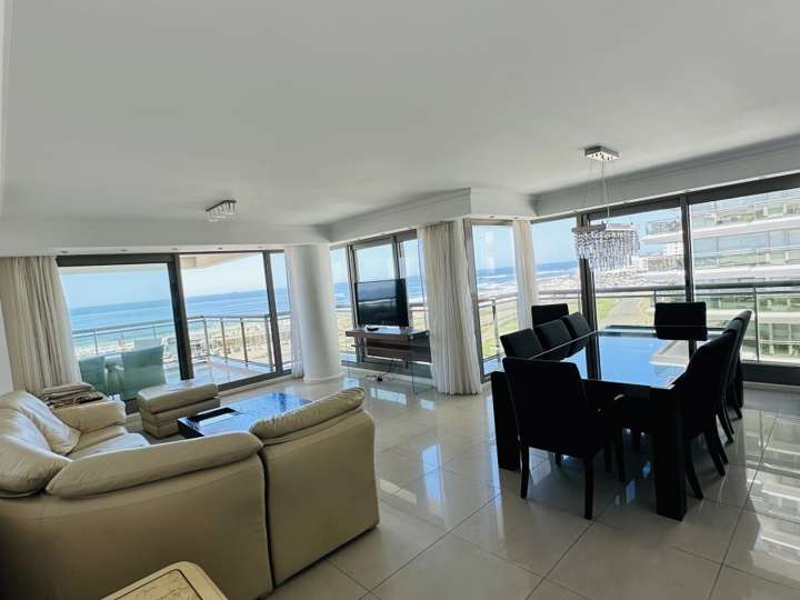Apartamento en venta en Punta Del Este