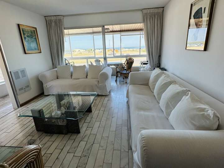 Apartamento en venta en Rambla Lorenzo Batlle Pacheco, Punta Del Este