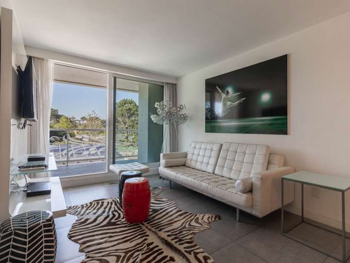 Apartamento en venta en Oslo, Punta Del Este