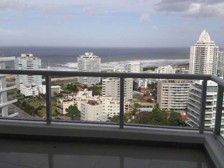Apartamento en venta en Rambla Lorenzo Batlle Pacheco, Punta Del Este