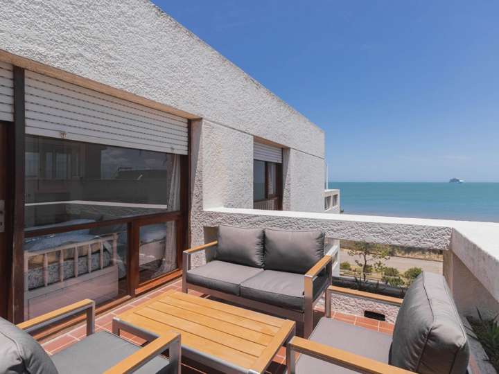 Apartamento en venta en Rambla Doctor Claudio Williman, Maldonado