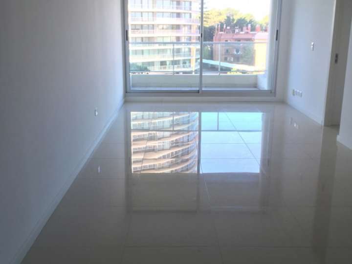 Apartamento en venta en Avenida Franklin Delano Roosevelt, Punta Del Este
