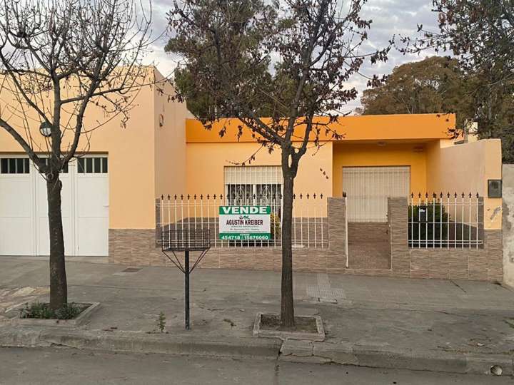 Casa en venta en Monseñor Fagnano, 464, Carmen de Patagones