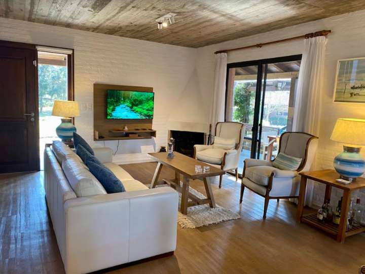 Casa en venta en Pinares, Maldonado