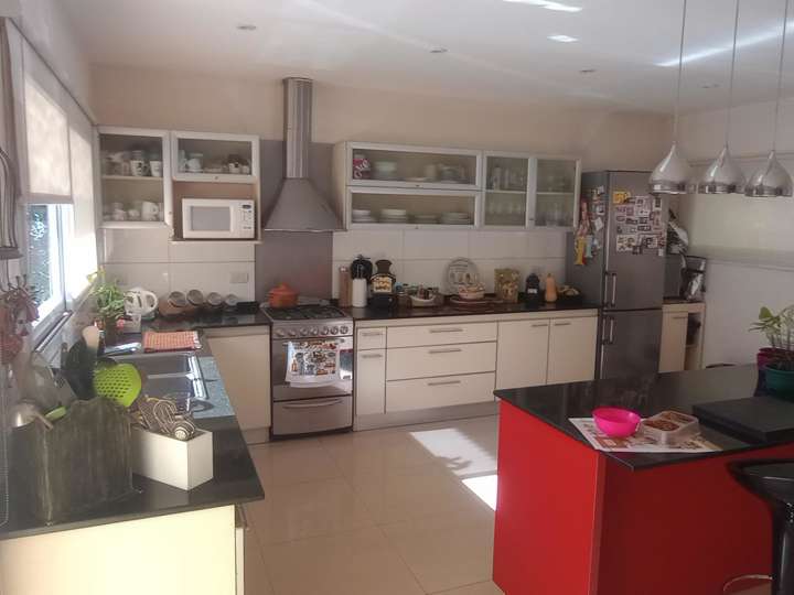 Casa en venta en Avenida Gobernador Viterbori, General Roca