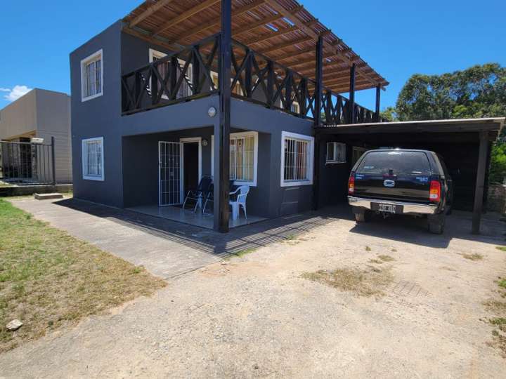 Casa en venta en Calle 32 - El Hachero, Buenos Aires