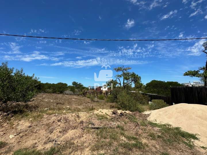 Terreno en venta en Formentor, Maldonado