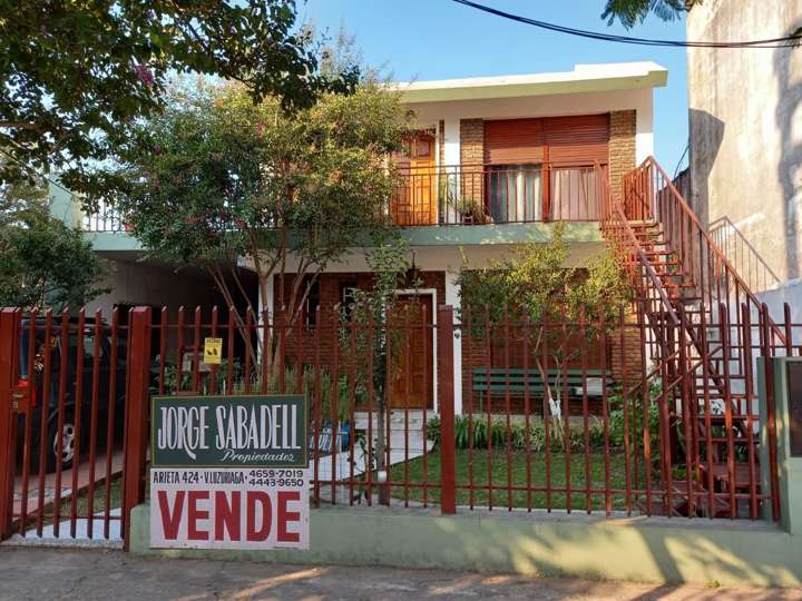 Casa en venta en Ombú, 580, Villa Luzuriaga