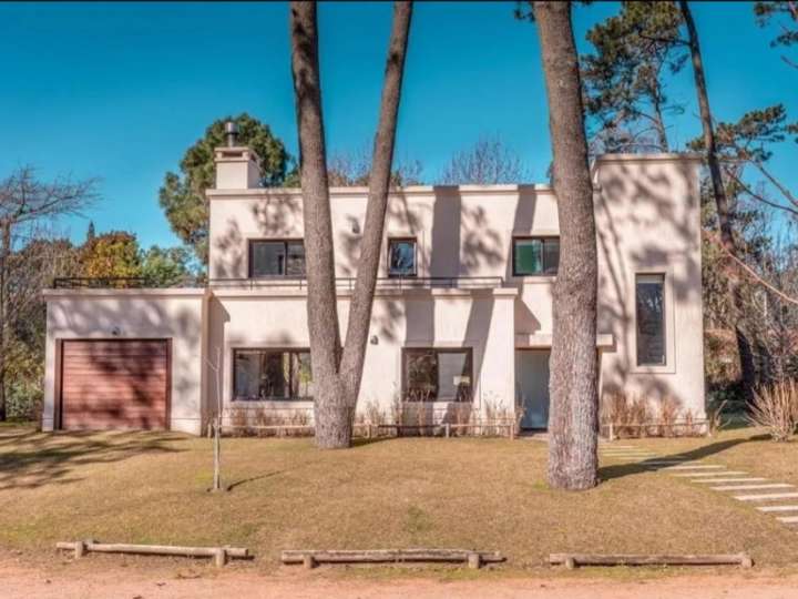 Casa en venta en Pinares, Maldonado