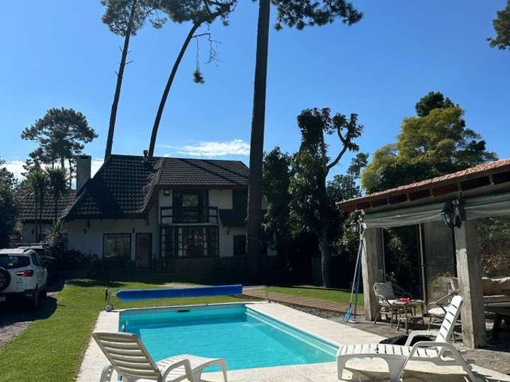 Casa en venta en Pinares, Maldonado