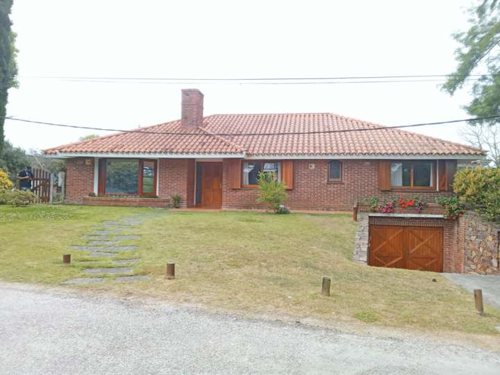 Casa en venta en Pinares, Maldonado