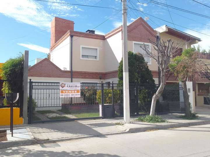 Casa en venta en General M. Soler, Chubut