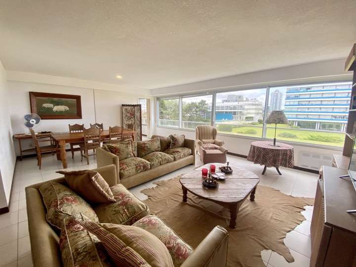 Apartamento en venta en Punta Del Este