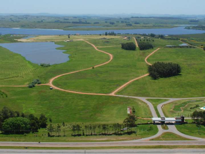 Terreno en venta en Ruta Interbalnearia General Líber Seregni, Maldonado