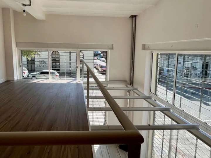 Comercial / Tienda en venta en Isla de Flores, Montevideo