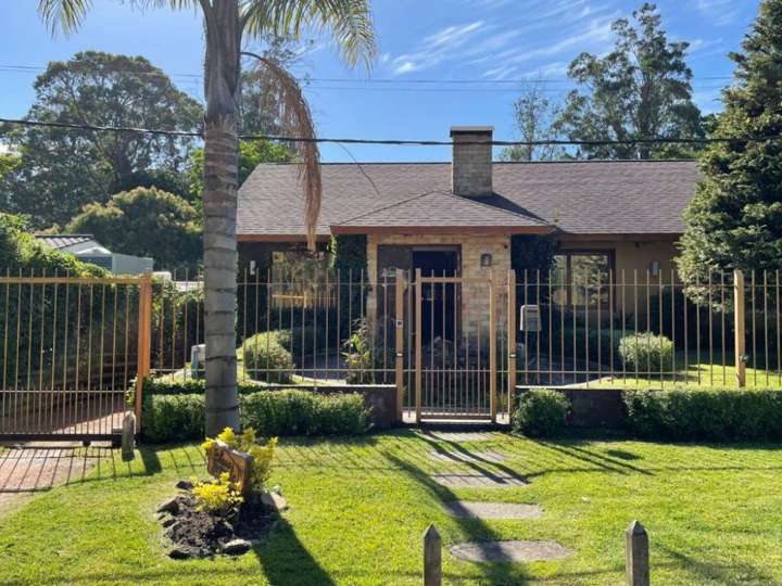 Casa en venta en Pinares, Maldonado