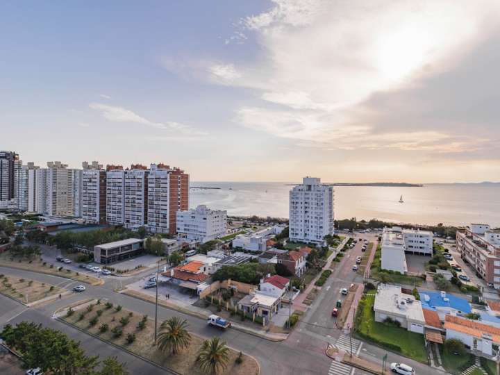 Apartamento en venta en Bulevar General José Gervasio Artigas, Maldonado