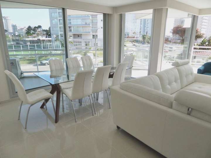 Apartamento en venta en Punta Del Este