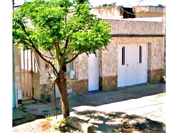 Casa en venta en Paraguay, Santa Fe