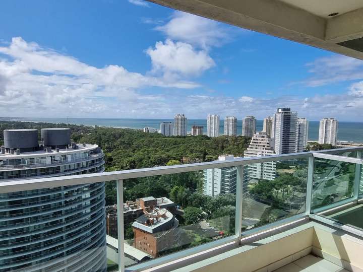 Apartamento en venta en Avenida Franklin Delano Roosevelt, Punta Del Este