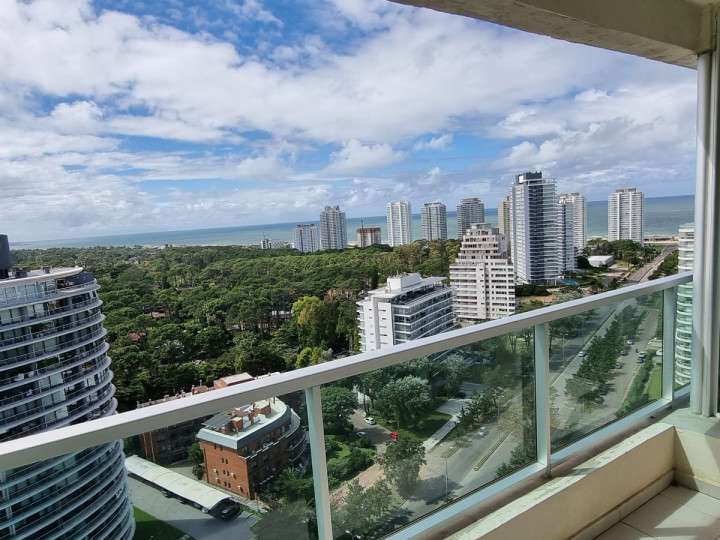 Apartamento en venta en Avenida Franklin Delano Roosevelt, Punta Del Este