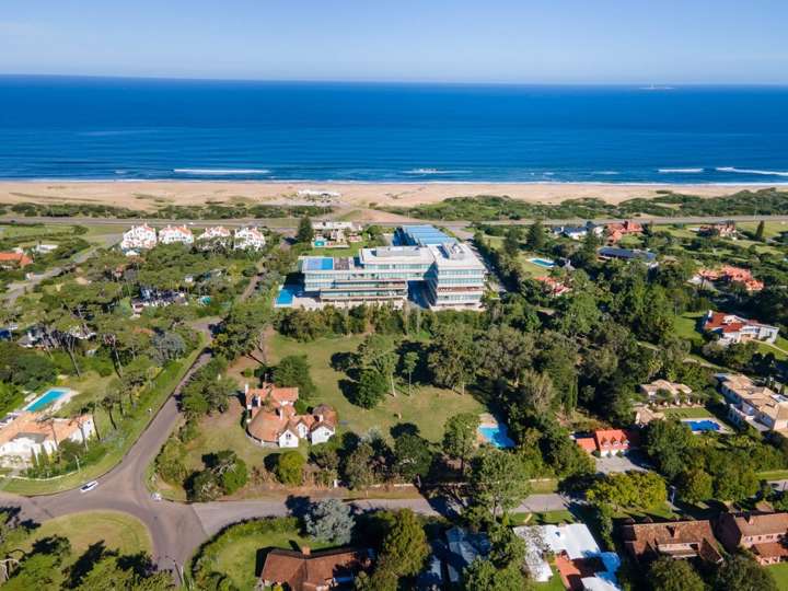 Terreno en venta en Punta Del Este