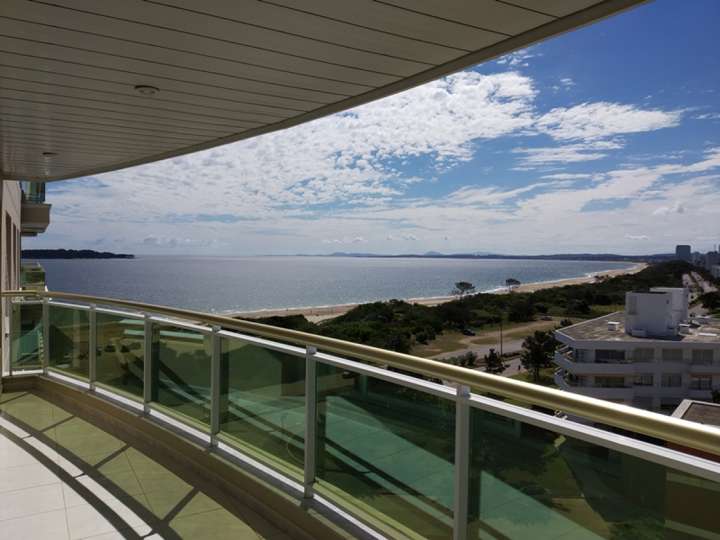 Apartamento en venta en Rambla Doctor Claudio Williman, Punta Del Este
