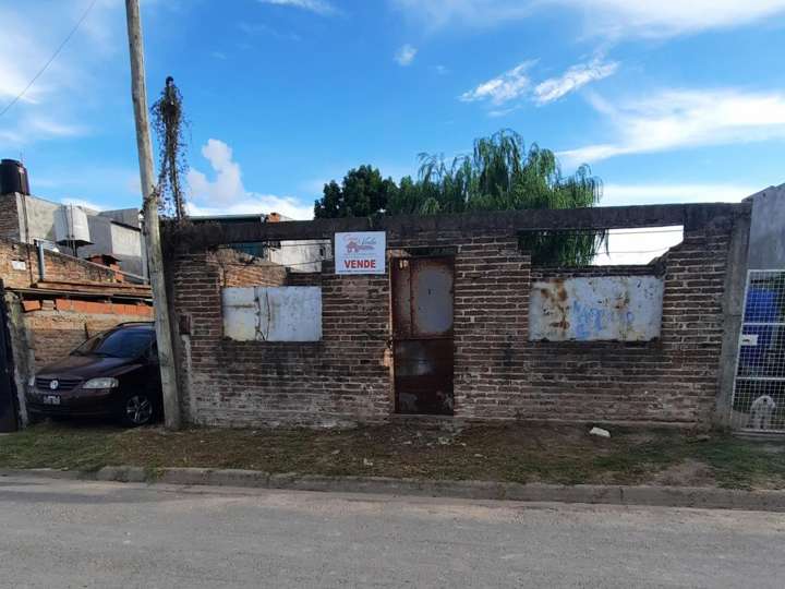 Terreno en venta en Rocamora, 537, Victoria