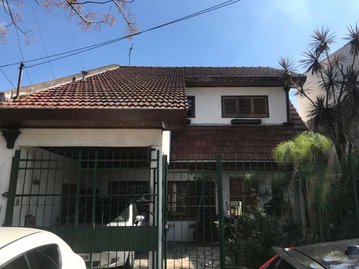 Casa en venta en Falucho, 1994, Villa Ballester