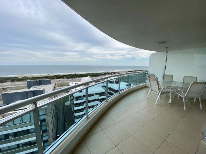 Apartamento en venta en Punta Del Este