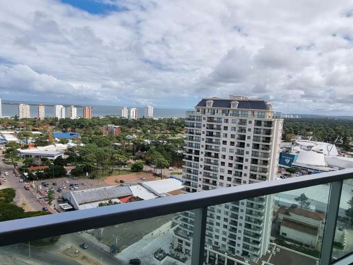 Apartamento en venta en Avenida Franklin Delano Roosevelt, Punta Del Este