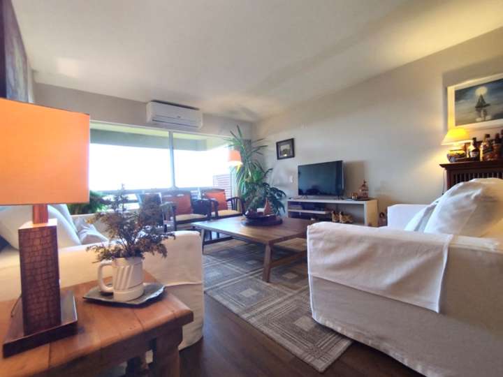 Apartamento en venta en Avenida Franklin Delano Roosevelt, Maldonado