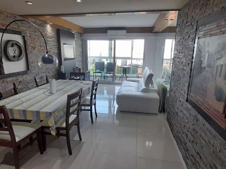 Apartamento en alquiler en Punta Del Este