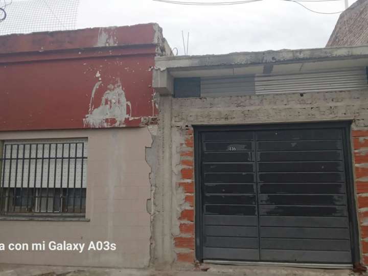 Casa en venta en Caupolicán, Santa Fe