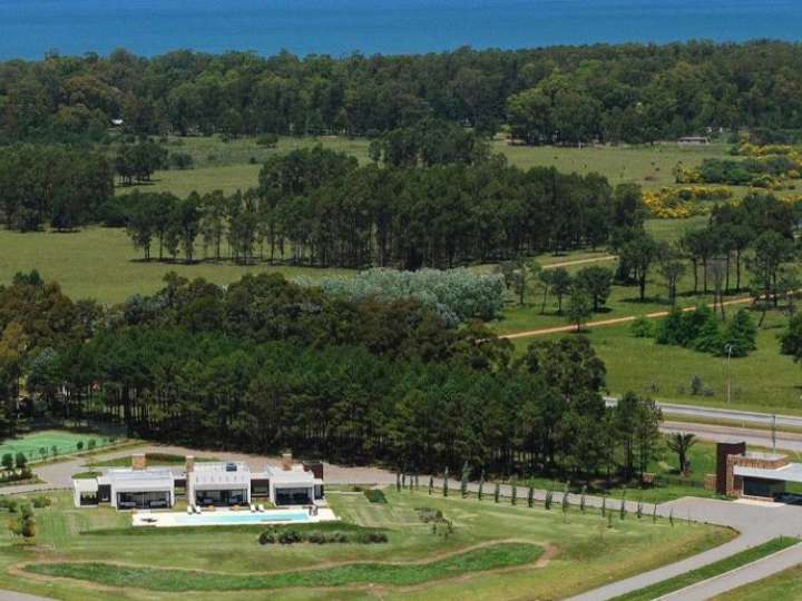 Terreno en venta en Ruta Interbalnearia General Líber Seregni, Maldonado