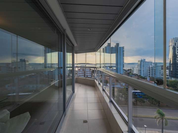 Apartamento en venta en Bulevar General José Gervasio Artigas, Punta Del Este