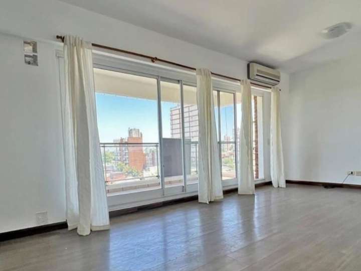 Departamento en venta en Avenida Juan José Paso, Santa Fe