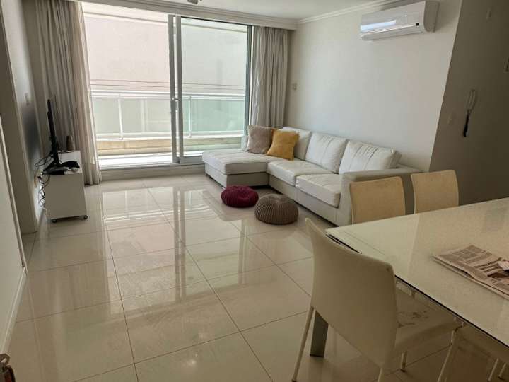 Apartamento en venta en Pinares, Maldonado