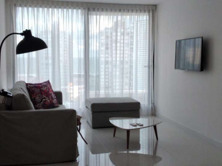Apartamento en alquiler en Punta Del Este